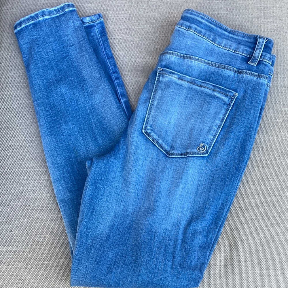 4 for $10 | Indigo Rein distressed skinny jeans